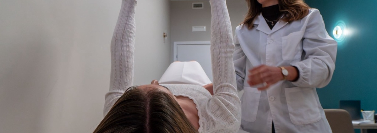 Esercizi guidati per il pavimento pelvico dopo il parto al Centro Salute Pelvi di Torino